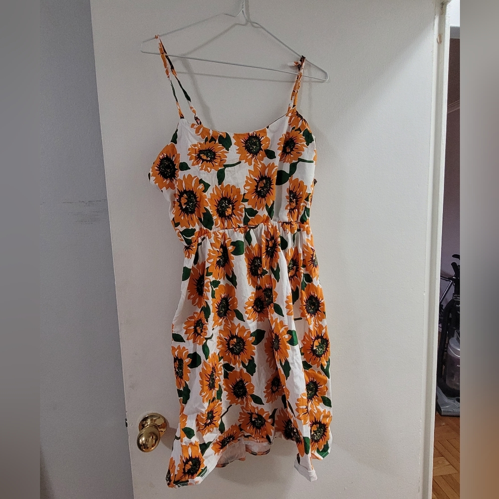 Women's floral sundress